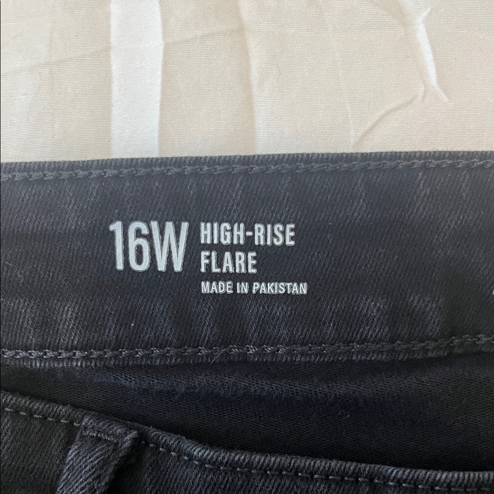 Ana Midnight Black Denim - Picture 3 of 4